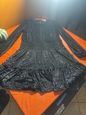 Michael Michael Kors Dress Size L Black Metallic Leopard Print Ruffle
